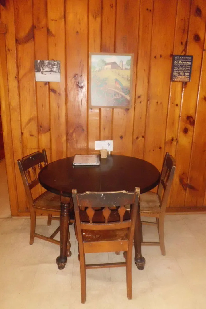 Hide-a-way Waterfront Cottages