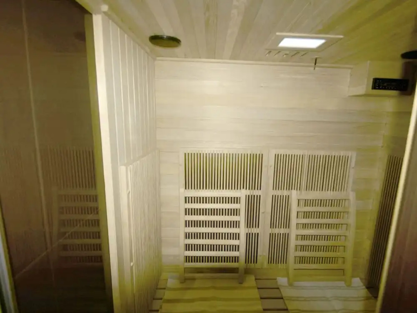 Modern Villa in Gassin With Sauna