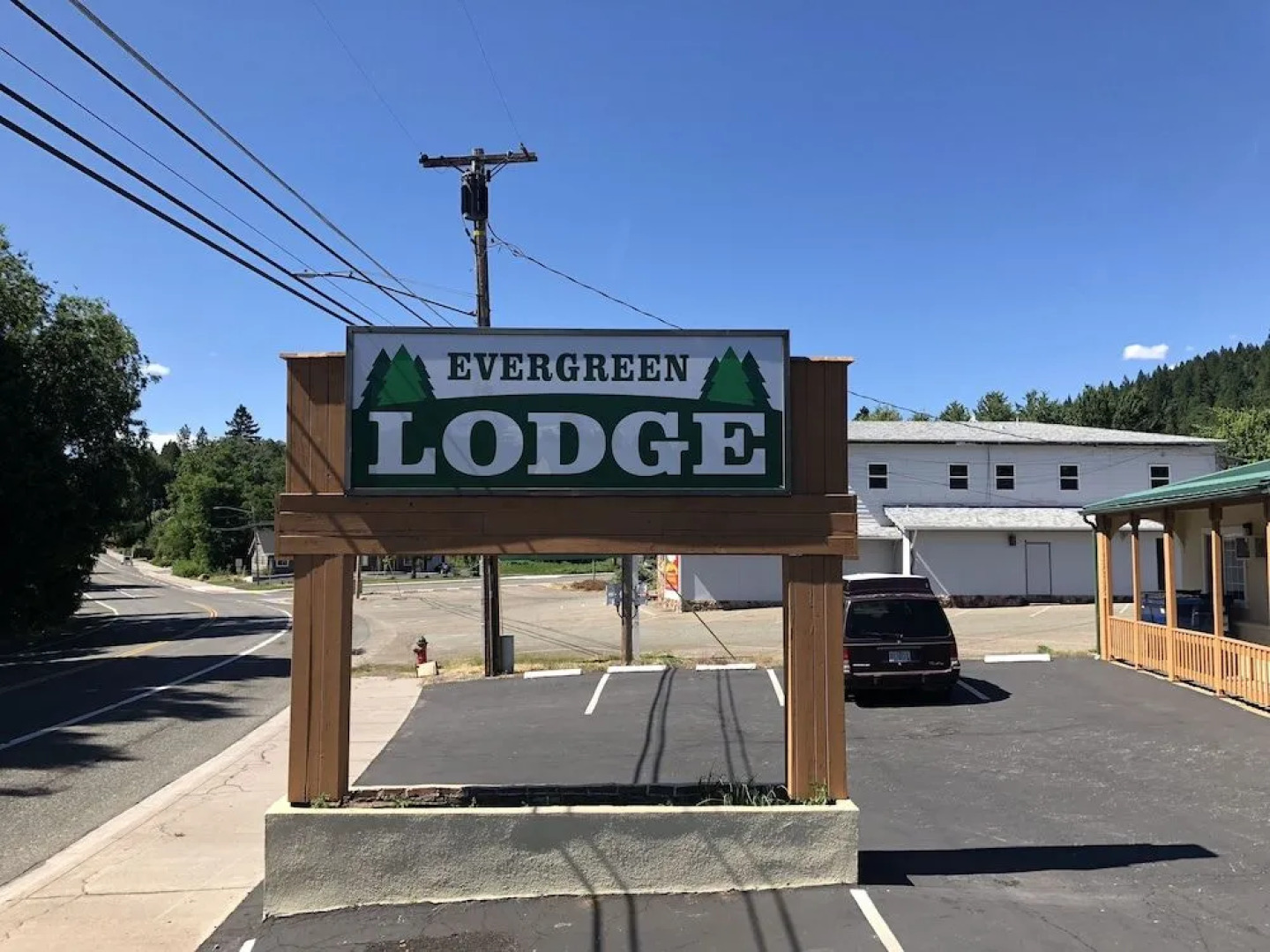Evergreen Lodge