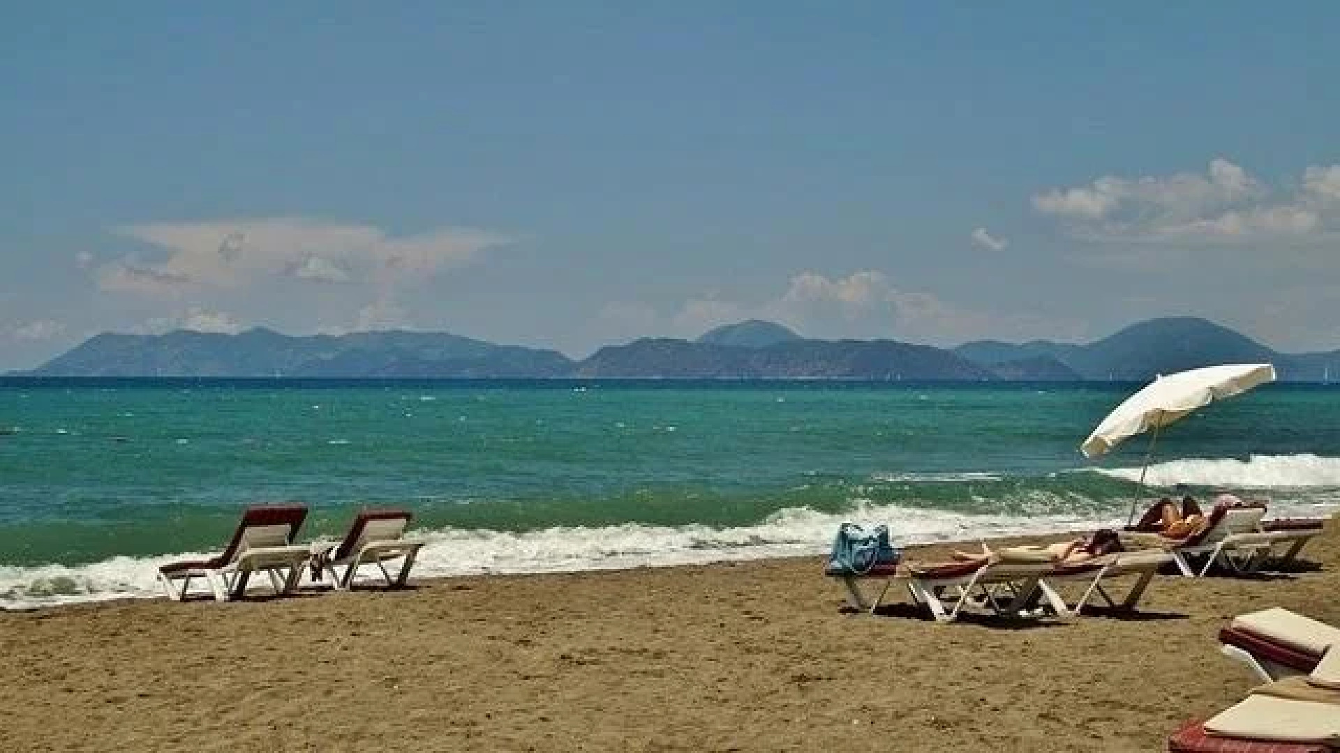 Oasis Laguna Apartments