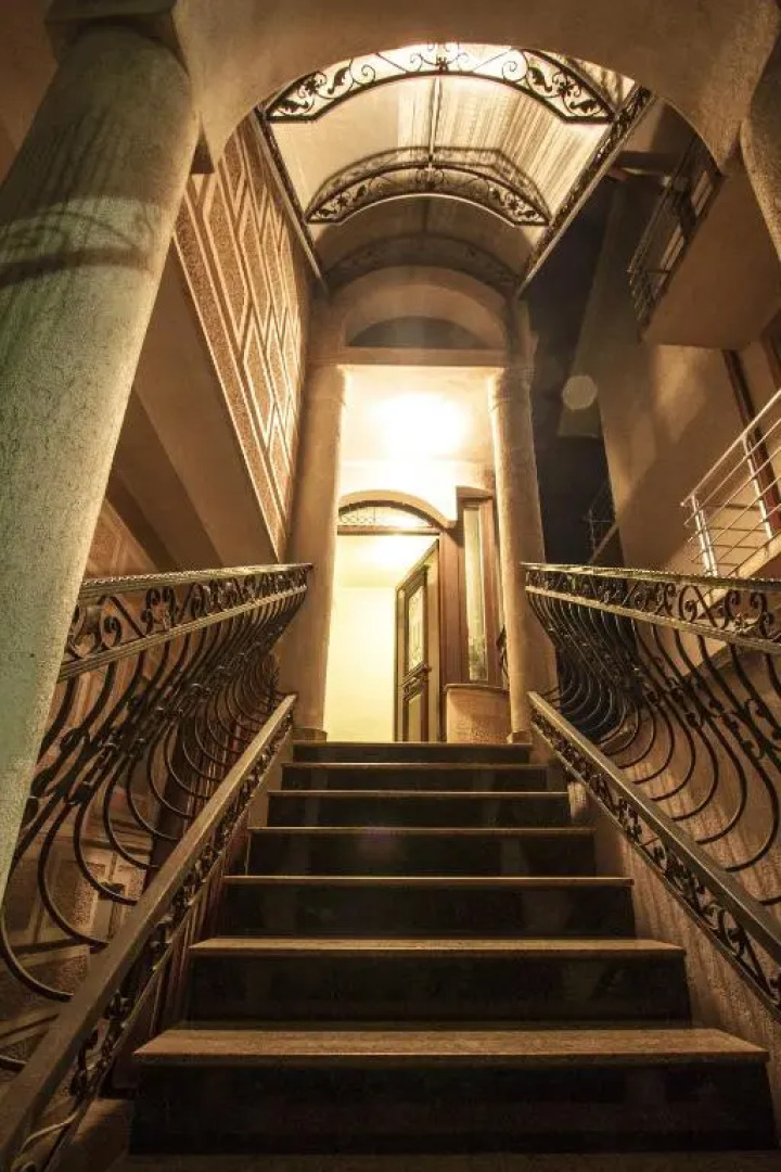 Central Exclusive Apartment/Penthouse