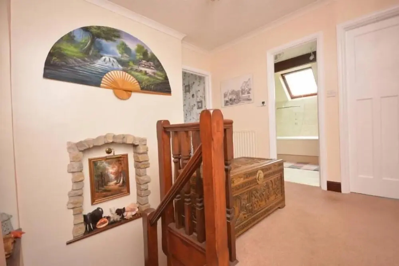 WILLOW RIDGE - a large country house with 3 rental rooms