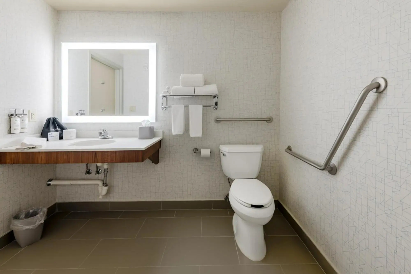 Holiday Inn Express Hotel & Suites Edmonton South by IHG