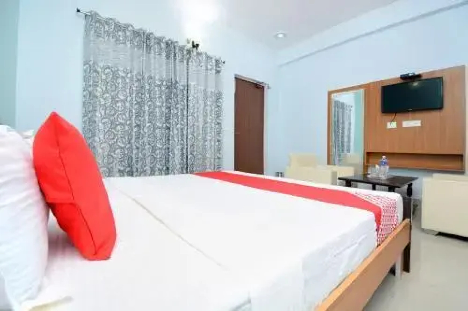 RK Family Hotel & Restaurant by OYO Rooms