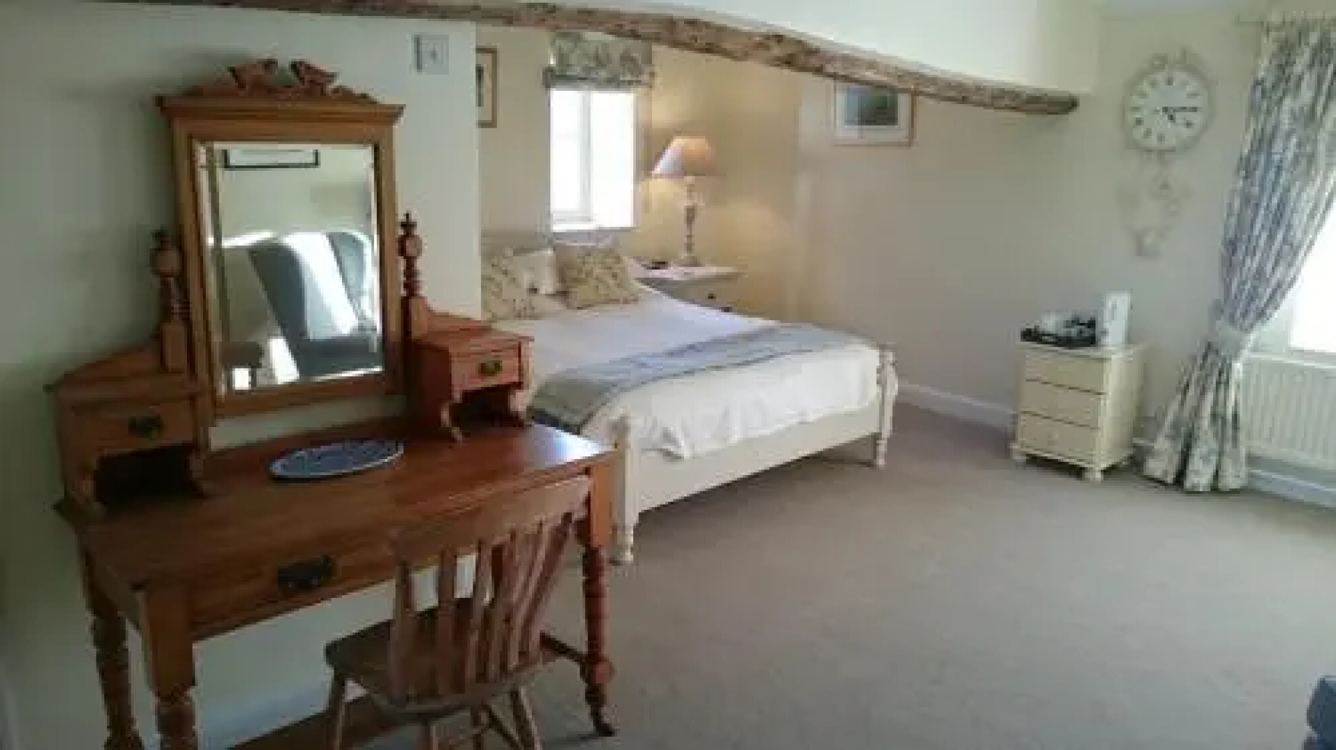 Heathy Lea Bed And Breakfast