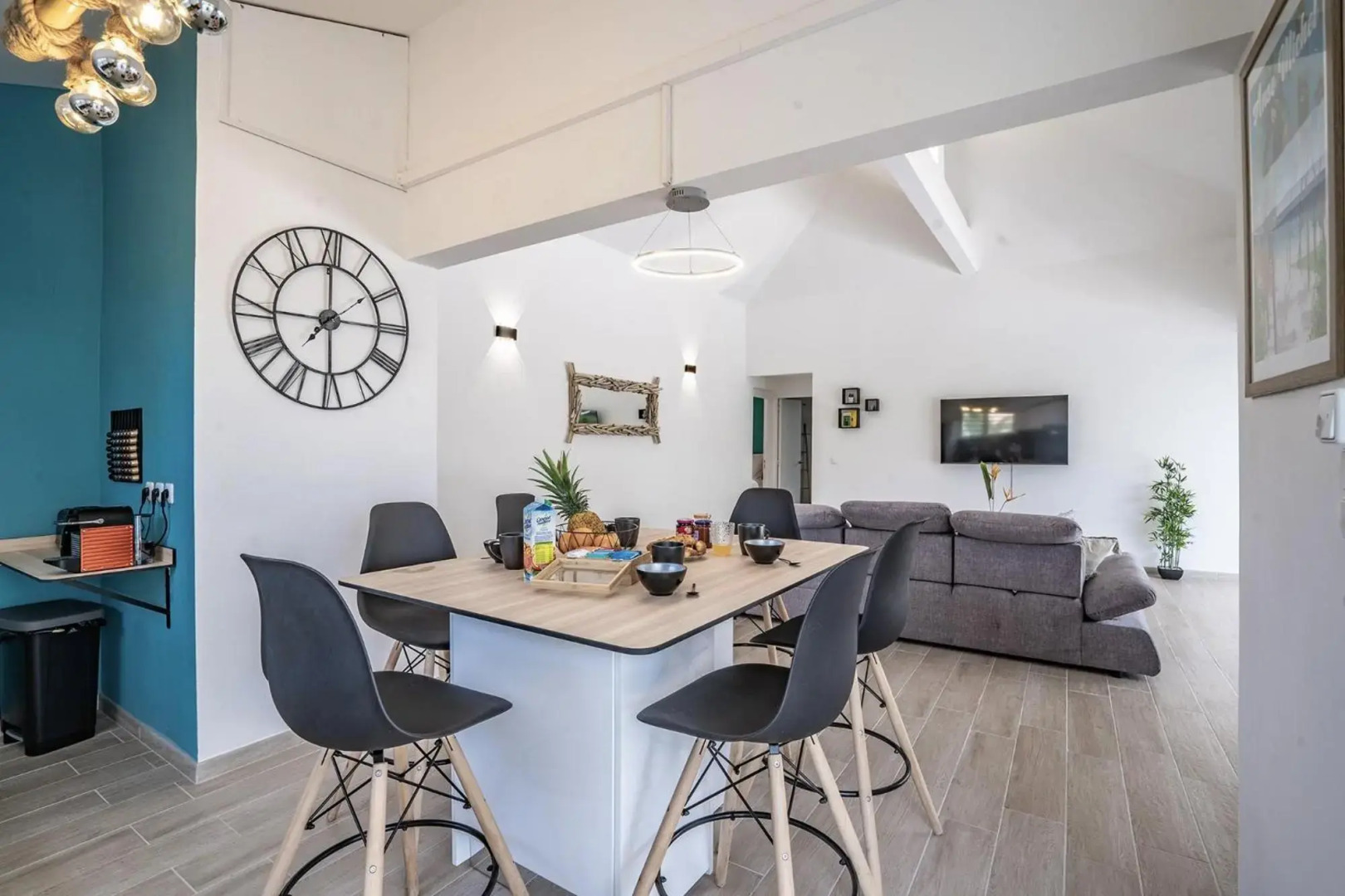 Villa Belvi 3ch, déco moderne, piscine chauffée, plage à 10min