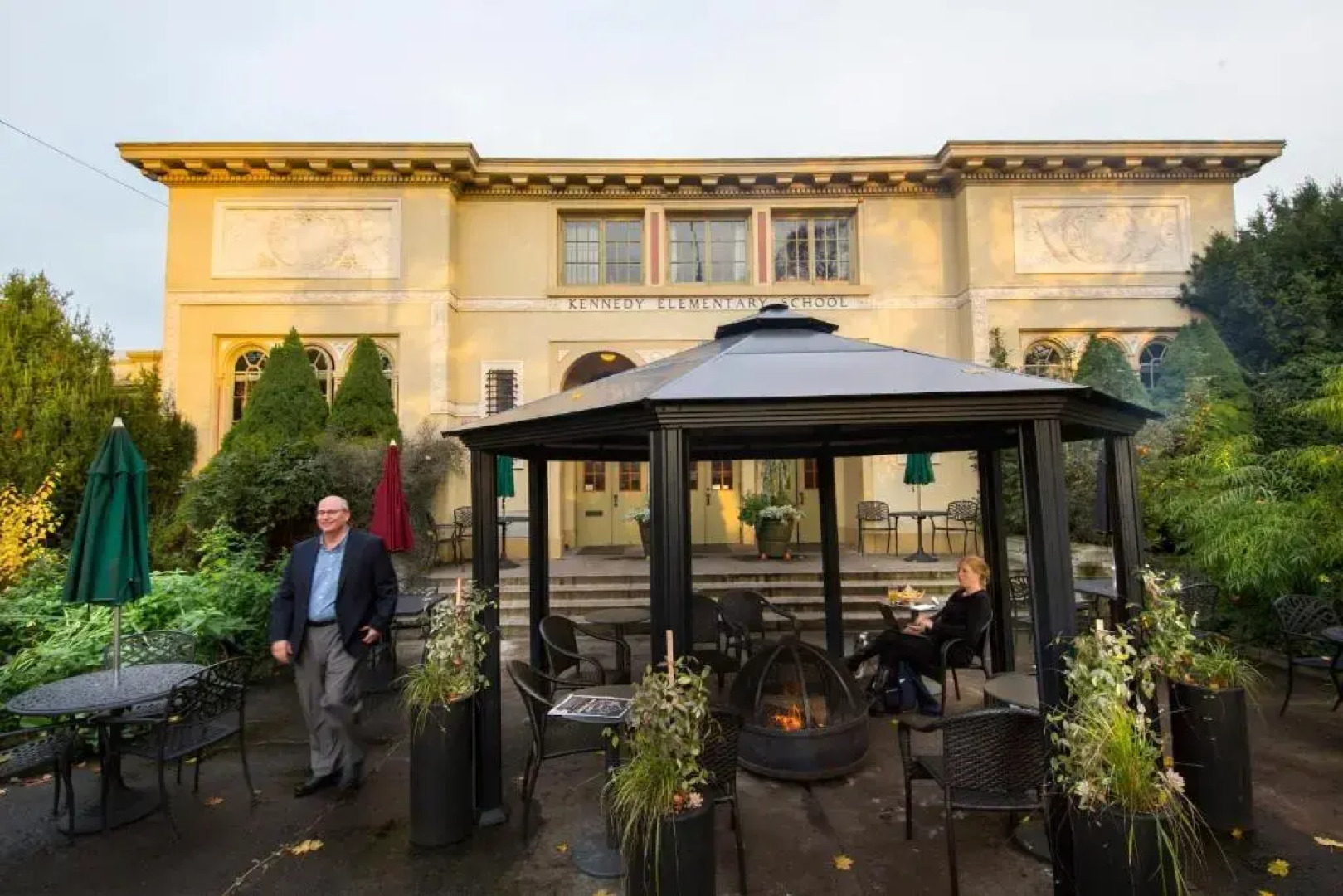 McMenamins Kennedy School