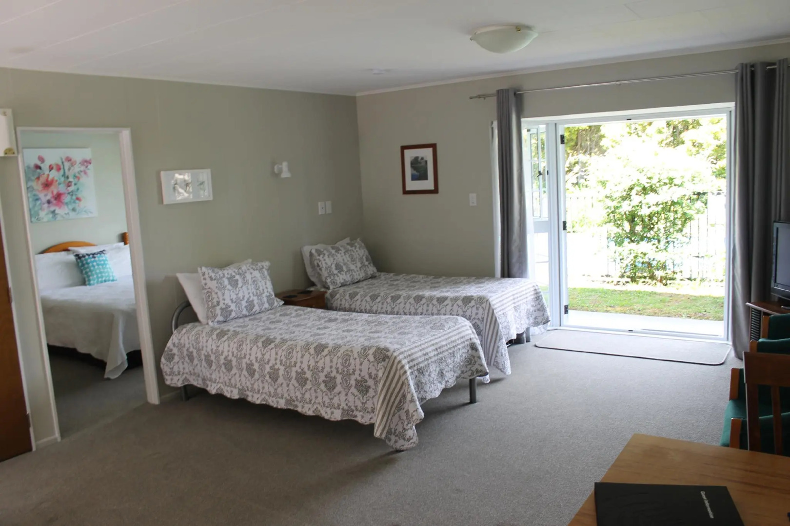 Ash Grove Boutique Motel