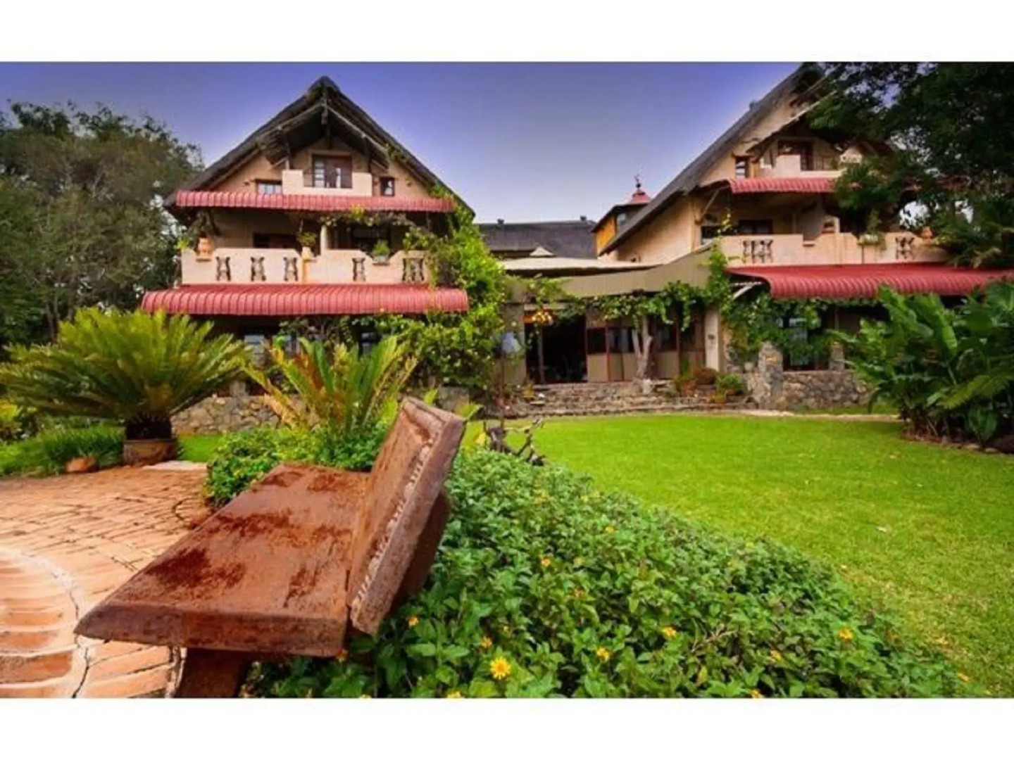 River House Bush and Safari Lodge