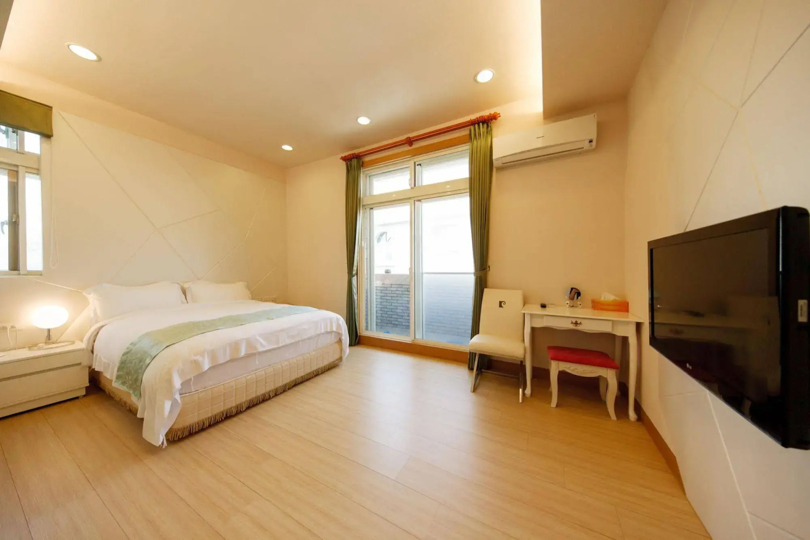 Zhuyuan Ju B&B