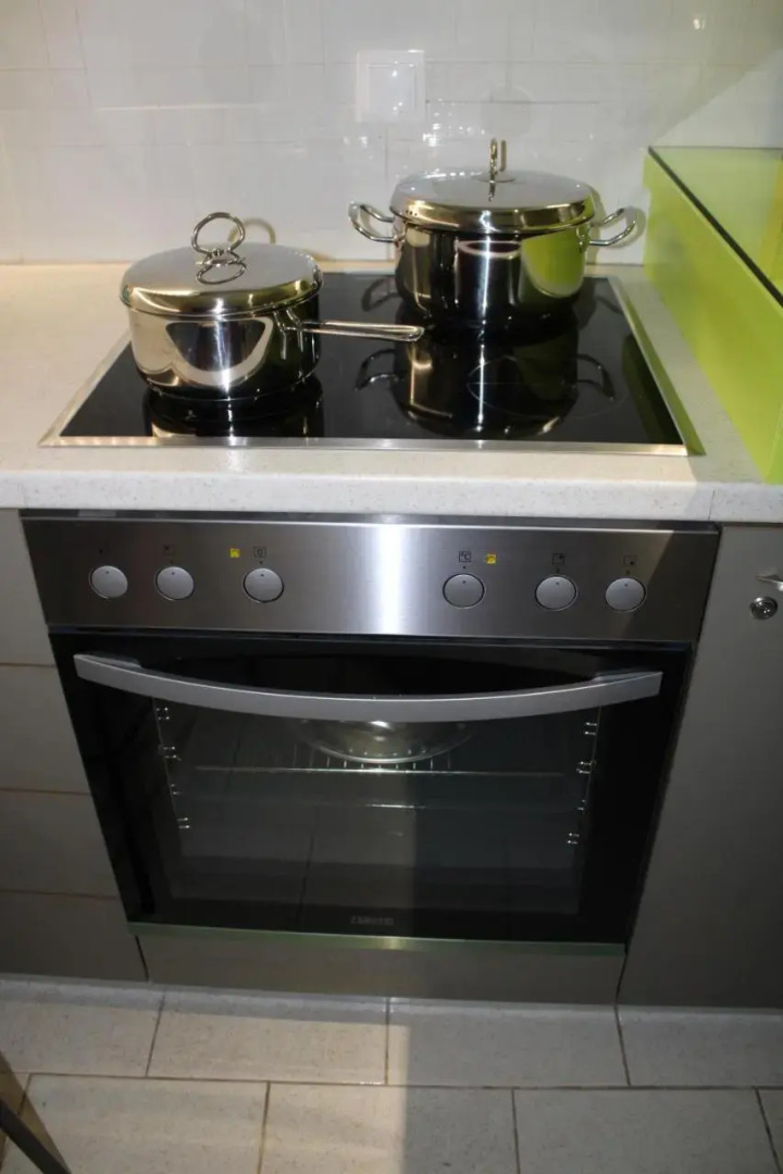 MASTER ROSE STUDIO in old town