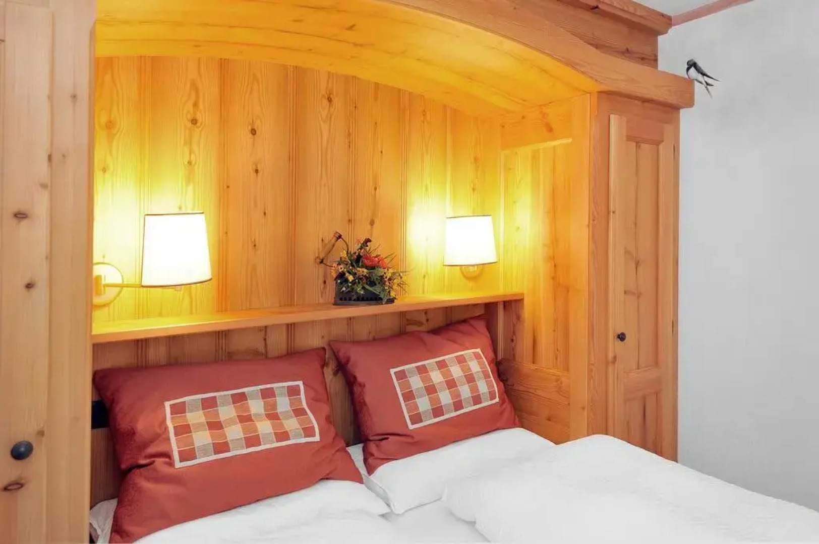 Rifugio Lago Nambino