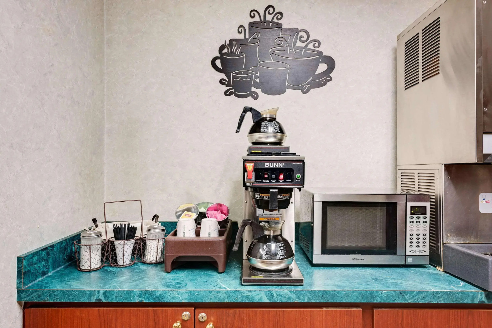 Knights Inn Macedonia