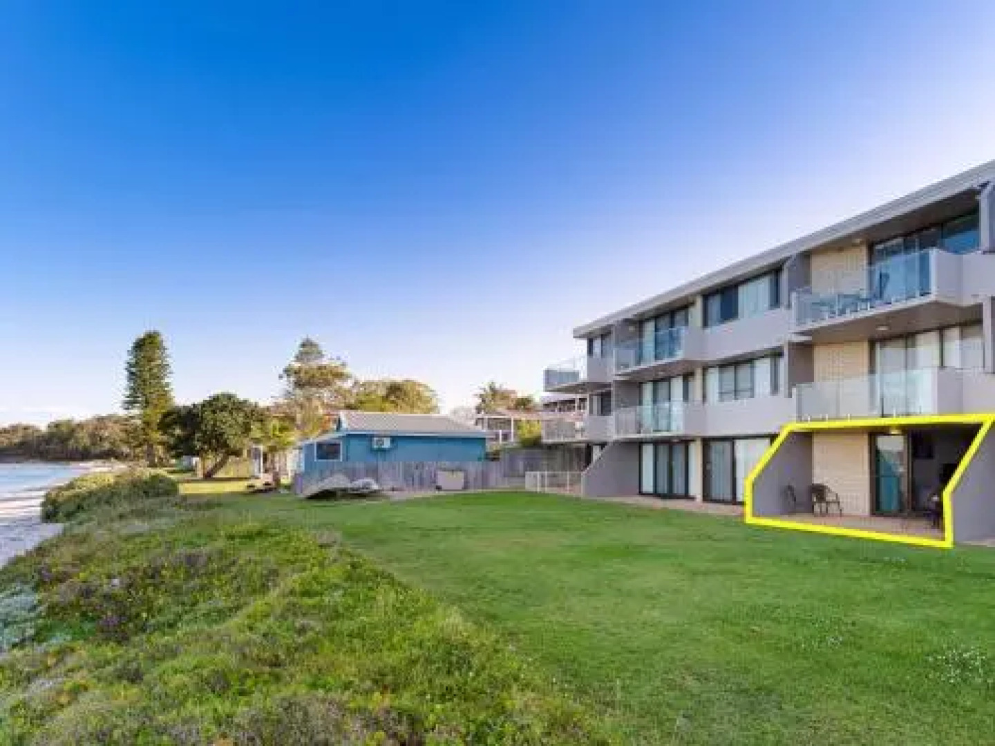4 'Harbourside' 3-7 Soldiers Point Road - Ground Floor On The Waterfront