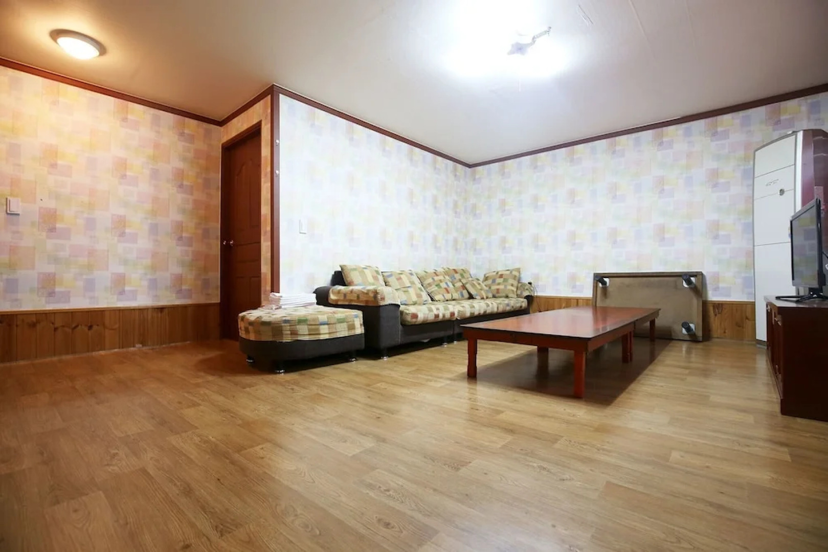 Geumsan Wolyeongsan Motel