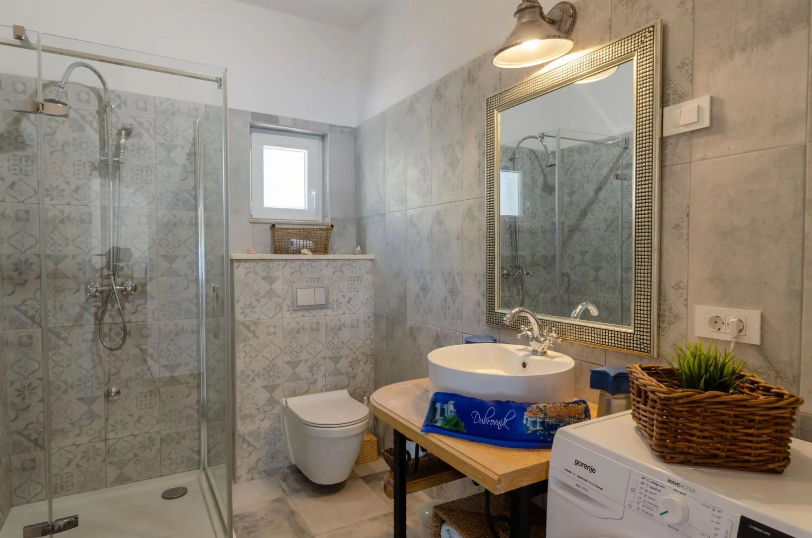 House Deja Blue in Orebic