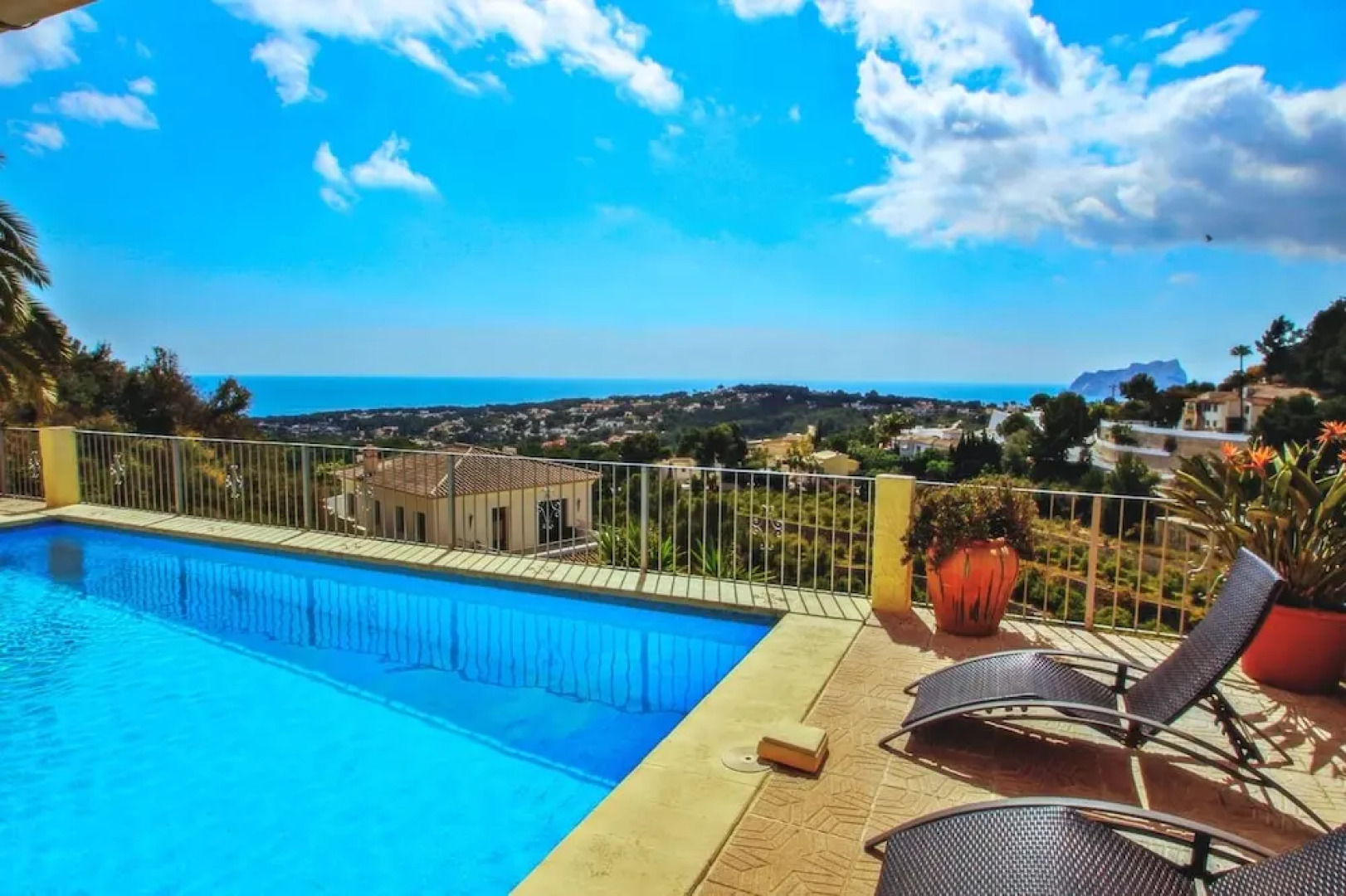 Villa Alegria - Sea View With Pool