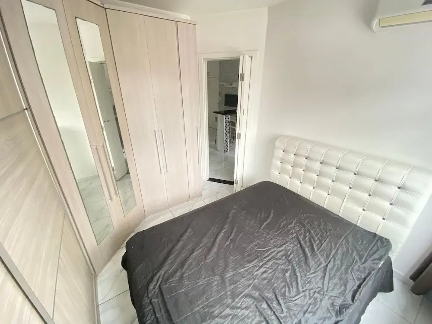 Pé na Areia Praia do Gonzaguinha