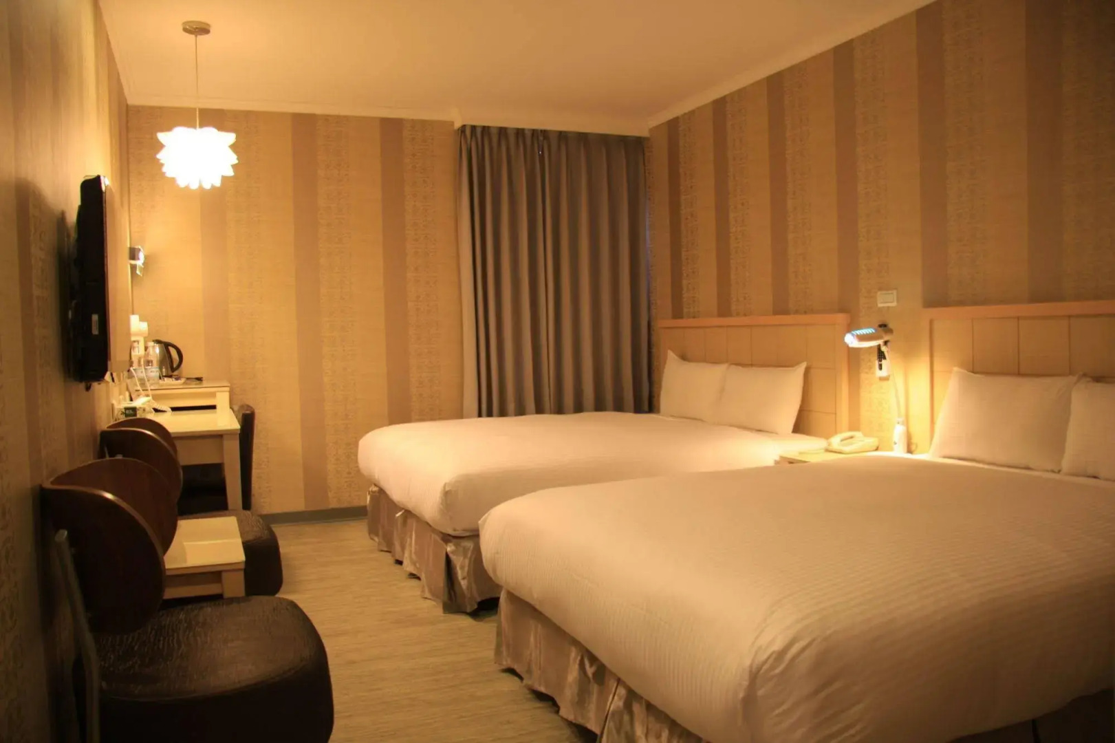 Just Enjoy Business Hotel