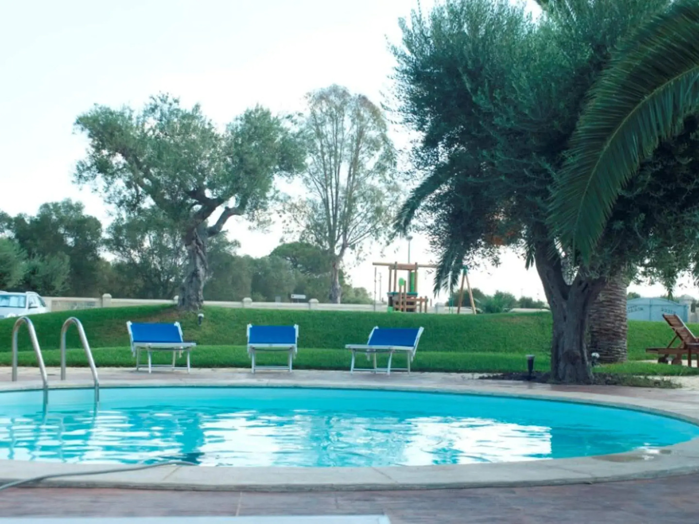 Villa Hermosa Resort