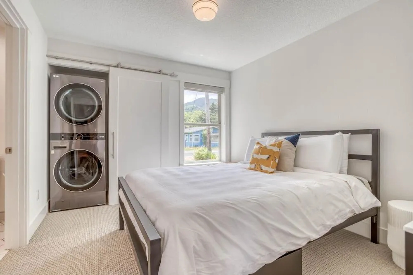 The Nickels Quarters