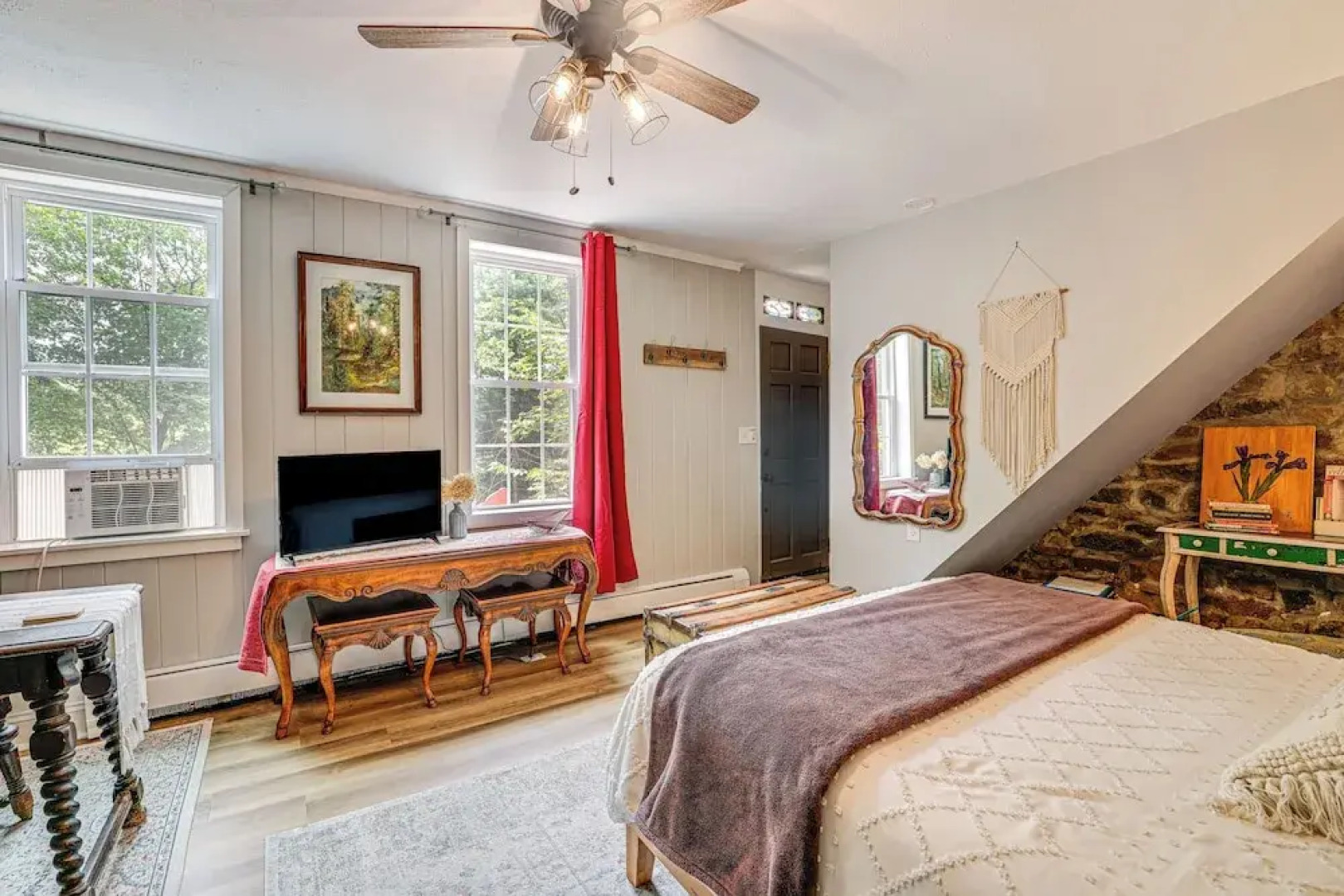 Charming Getaway < 1 Mi to Downtown Lambertville!