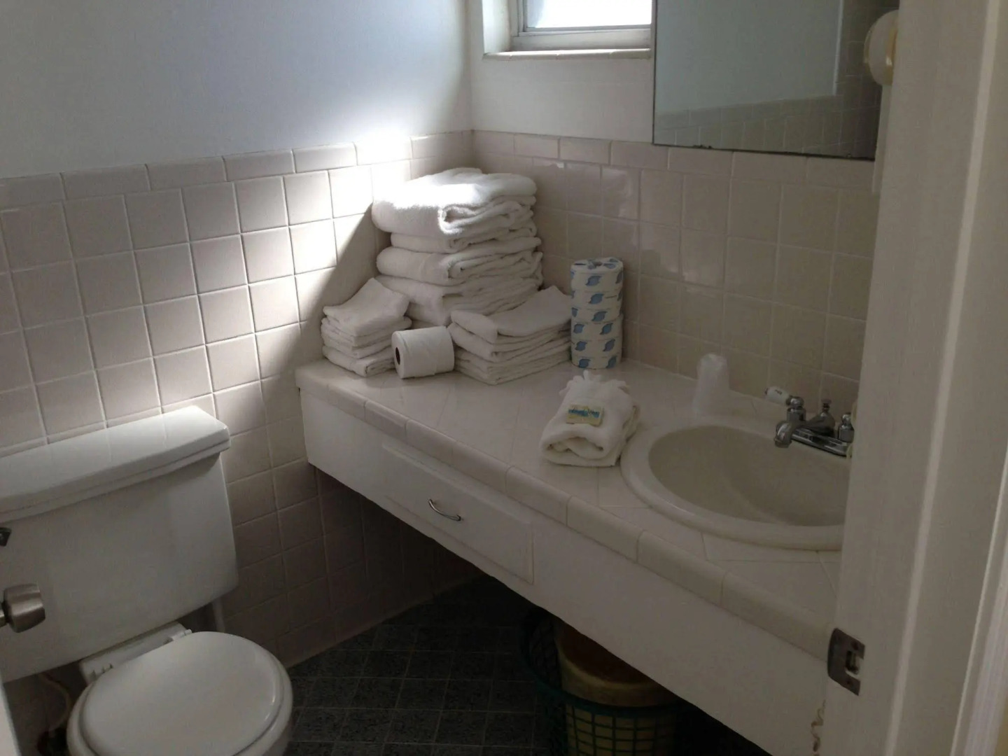 Ebb Tide - A Boutique Waterfront Resort