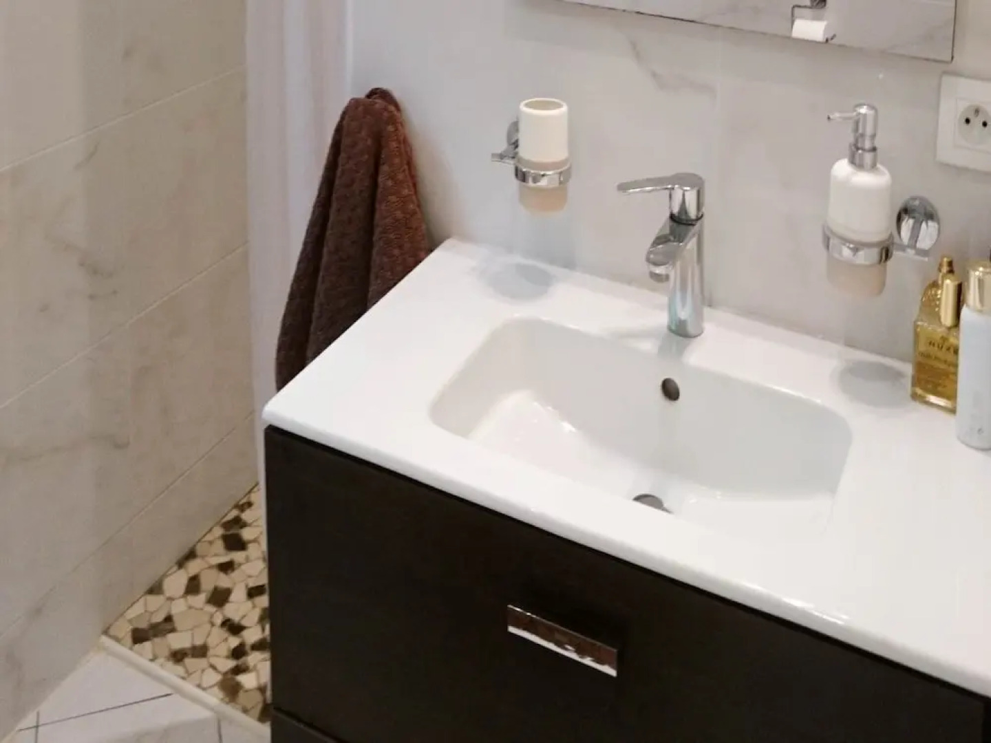 Dreamy Villa in Bruniquel with Jetty