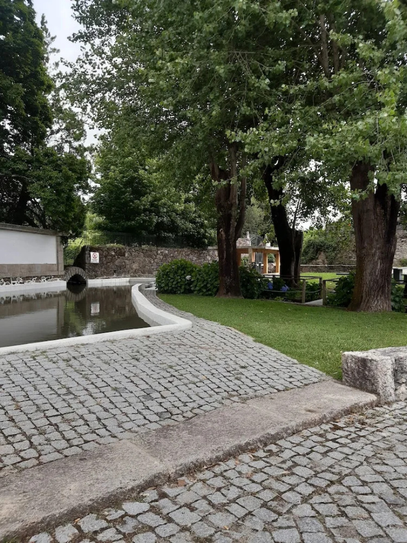 2 Bed House - Sleeps 4 - Pets, Garden, Wifi