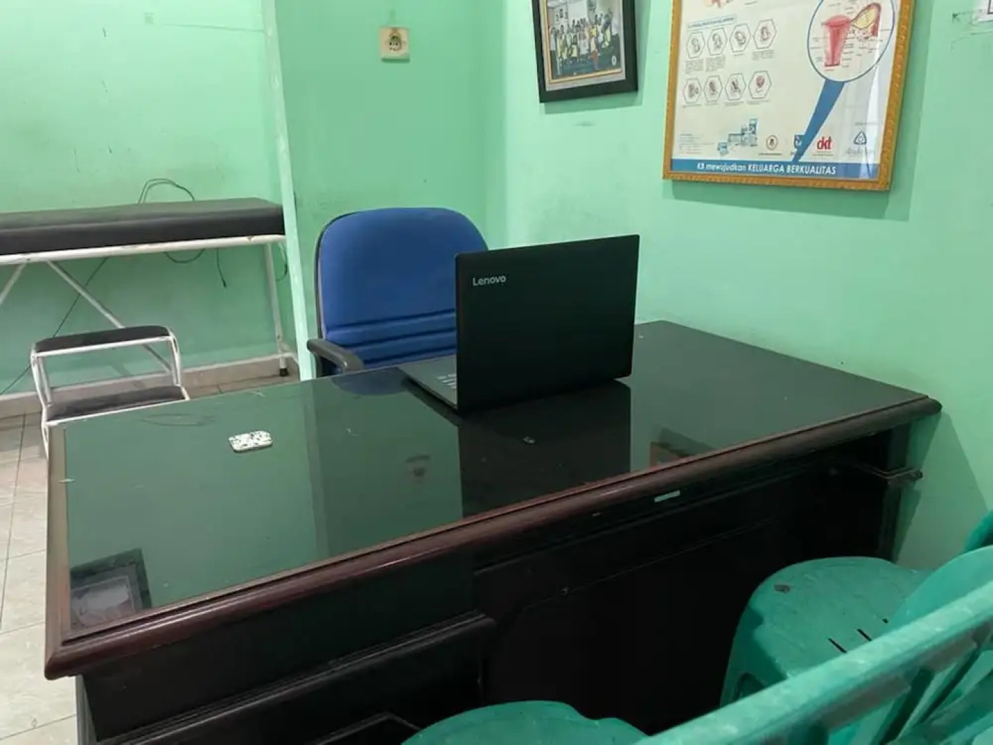 OYO 93143 Mega Raudhah Syariah