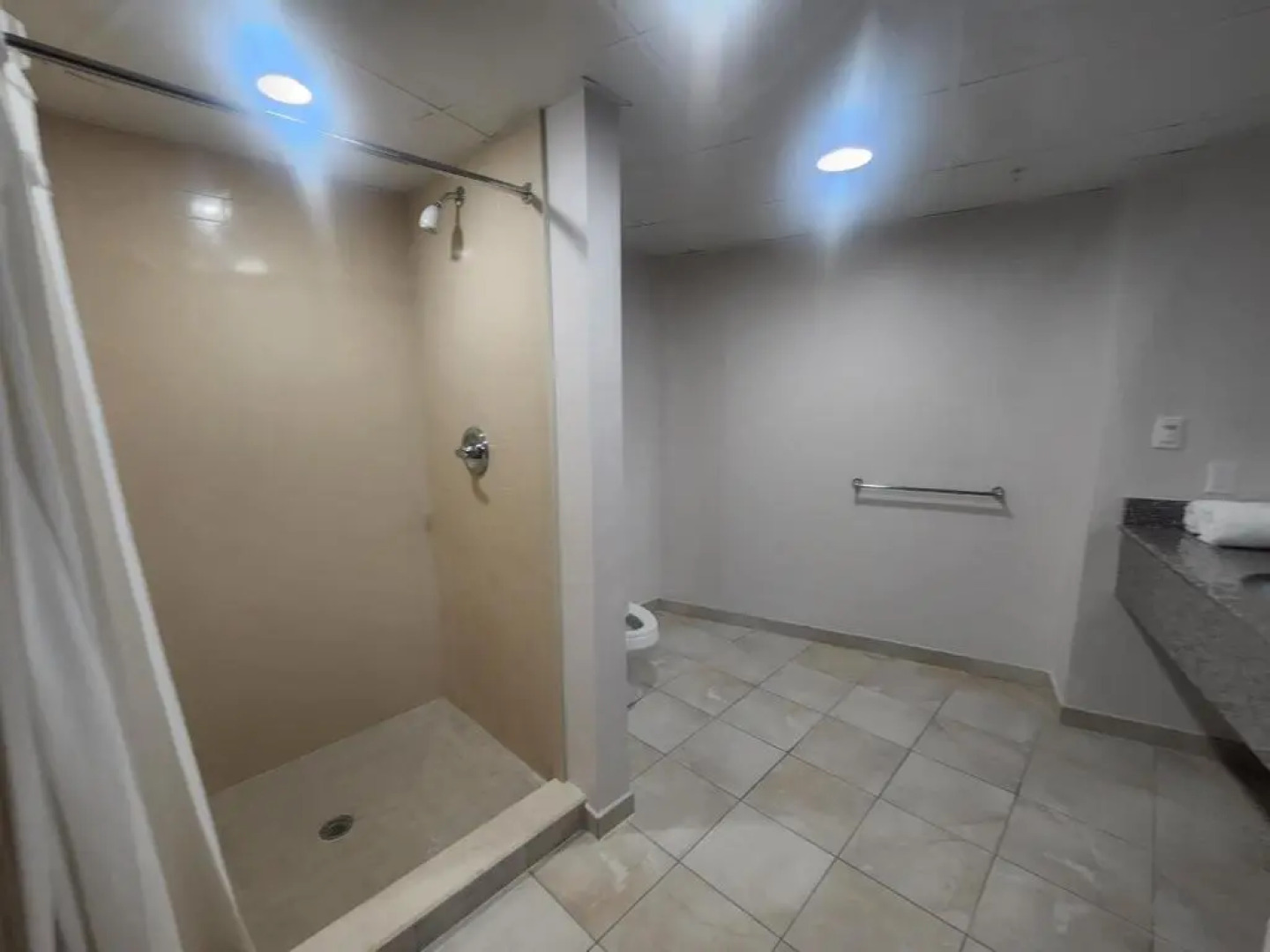 La Quinta Inn & Suites by Wyndham Lake George