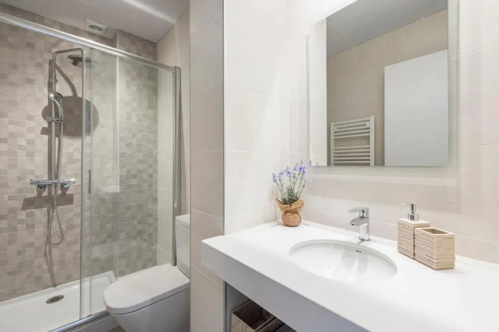 Lovely and bright apartment in the heart of Banyoles