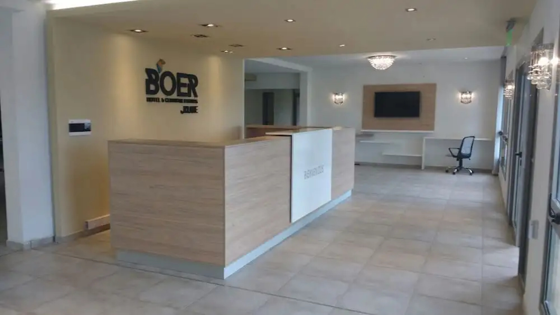 Boer Hotel y Centro de Eventos