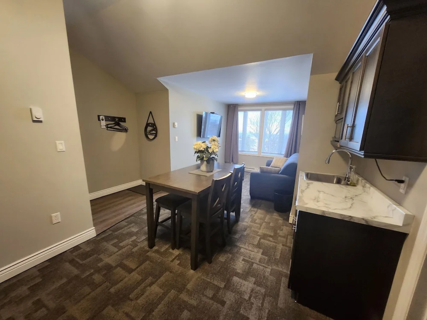 Newfound Inn & Suites