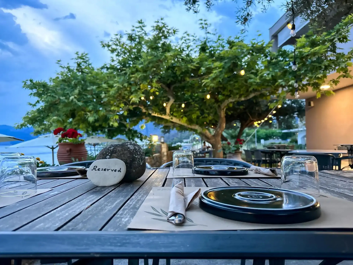 Mangata Seaside Hotel