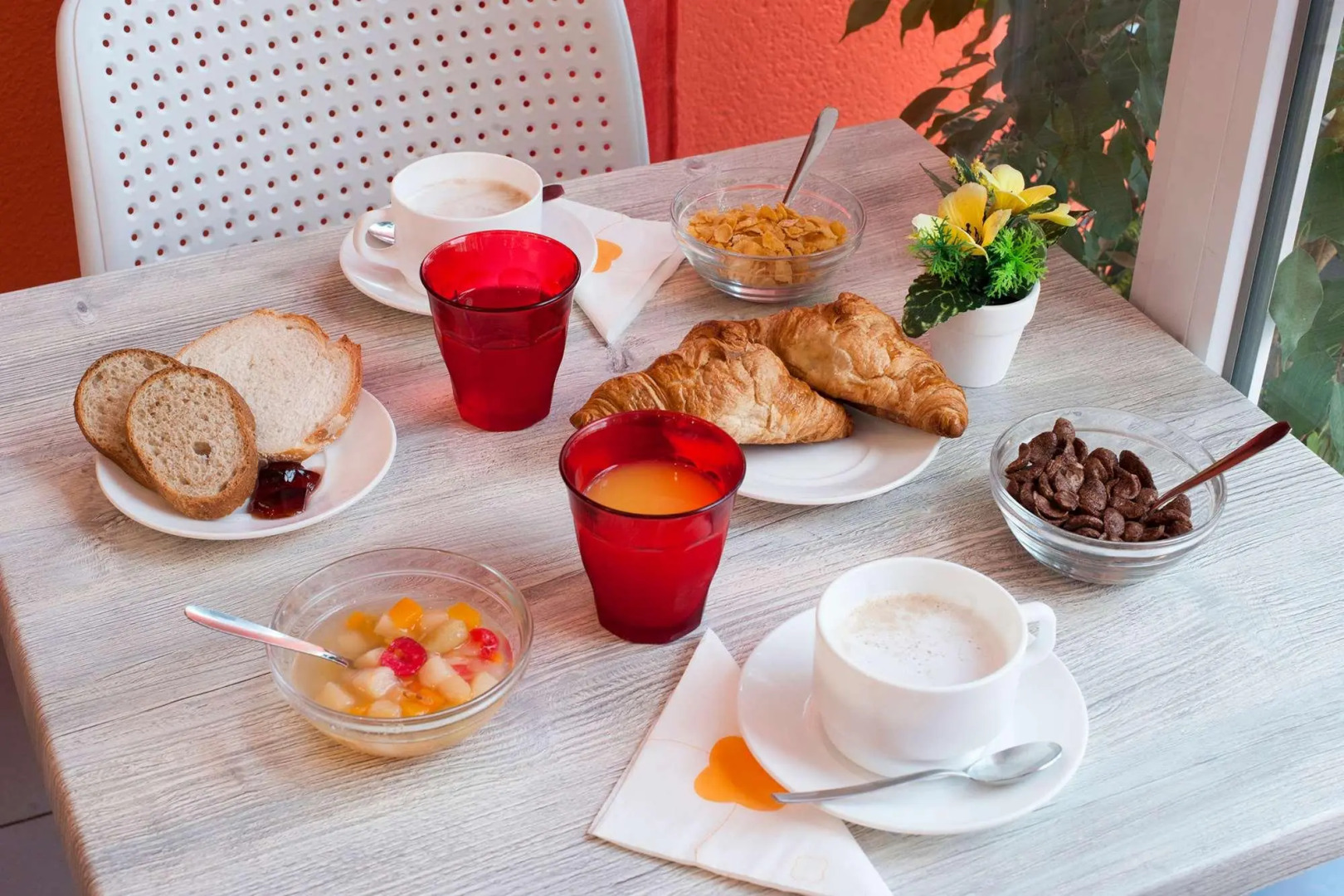 The Originals Access, Hôtel les Iris