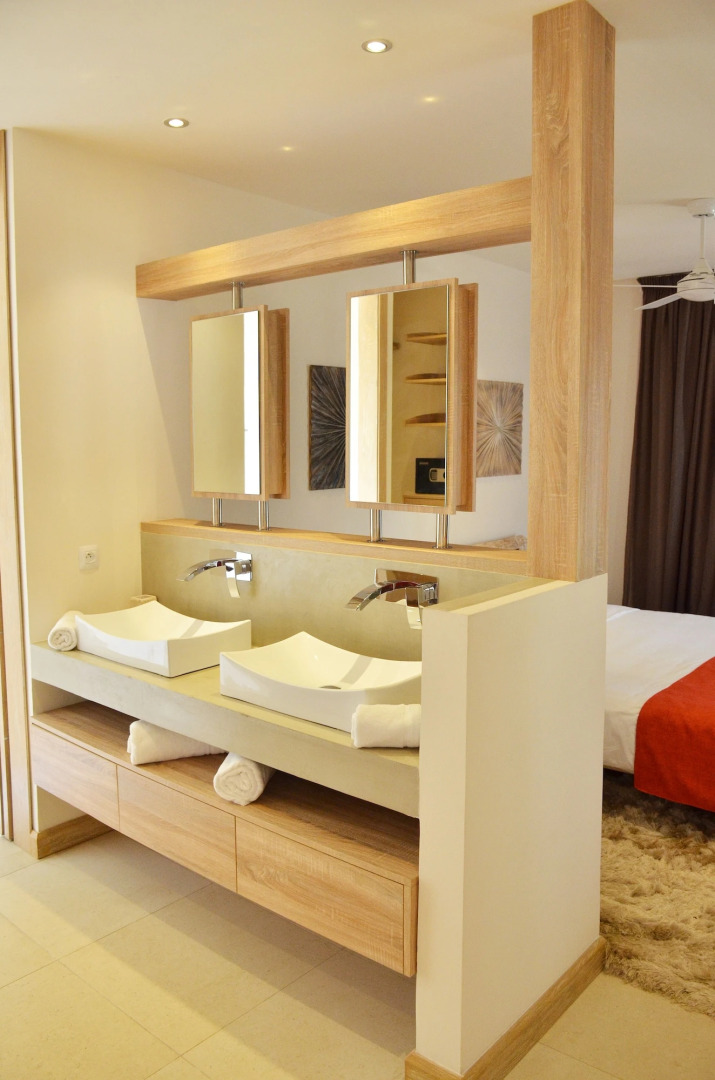 Clos du Littoral by Fine and Country