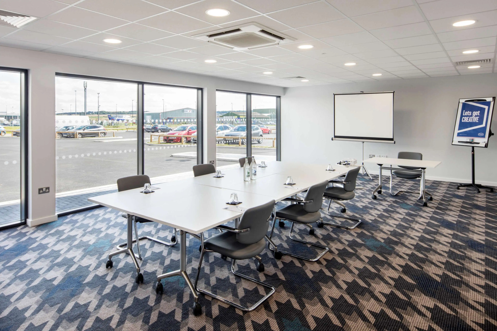 Hampton by Hilton Humberside Airport