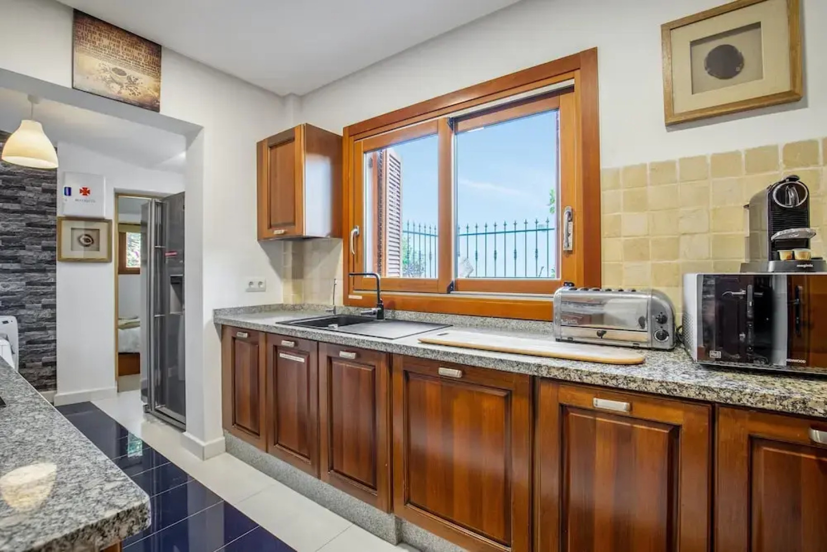 Luxurious Villa in Baños y Mendigo, Spain - Perfect for Families and Groups