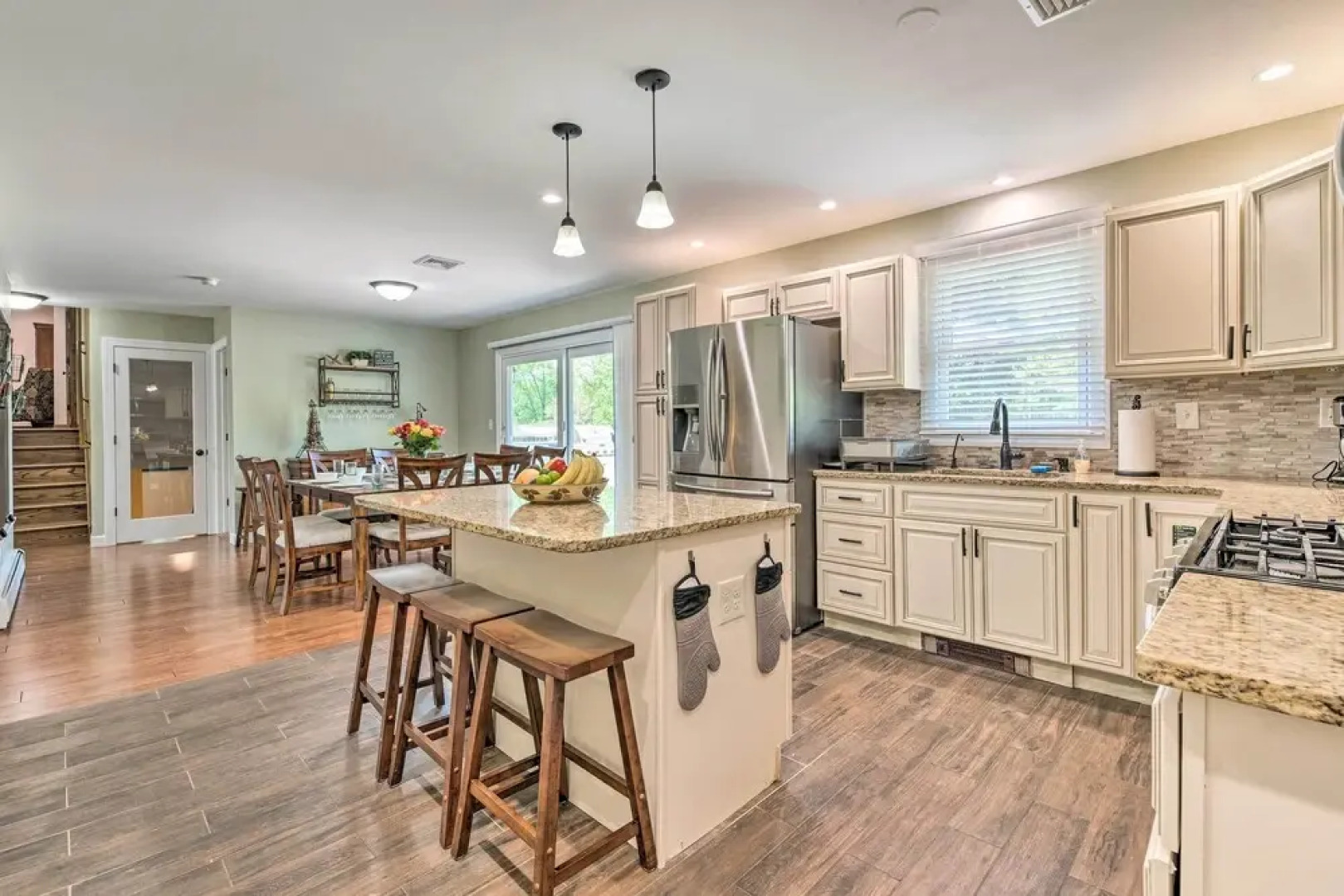 East Stroudsburg Home w/ Fire Pit & Private Pond