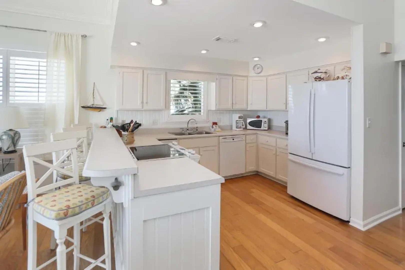 Alta Vista 1 by RedAwning