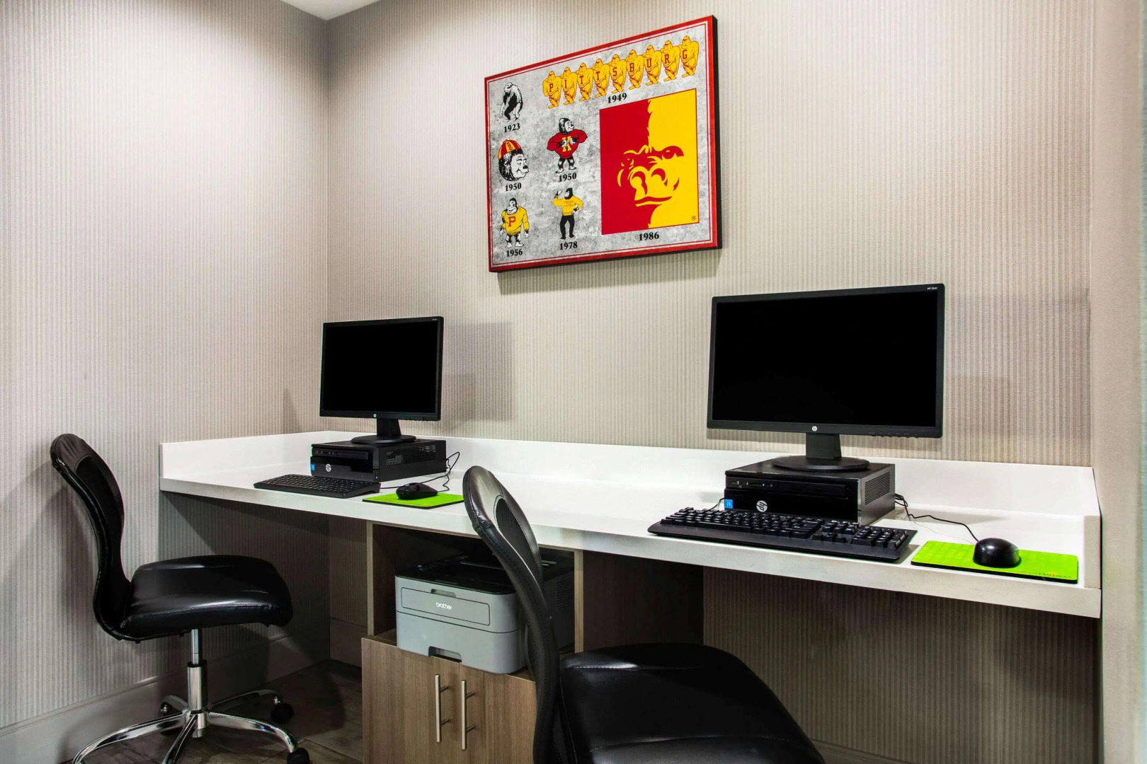 La Quinta Inn & Suites by Wyndham Pittsburg