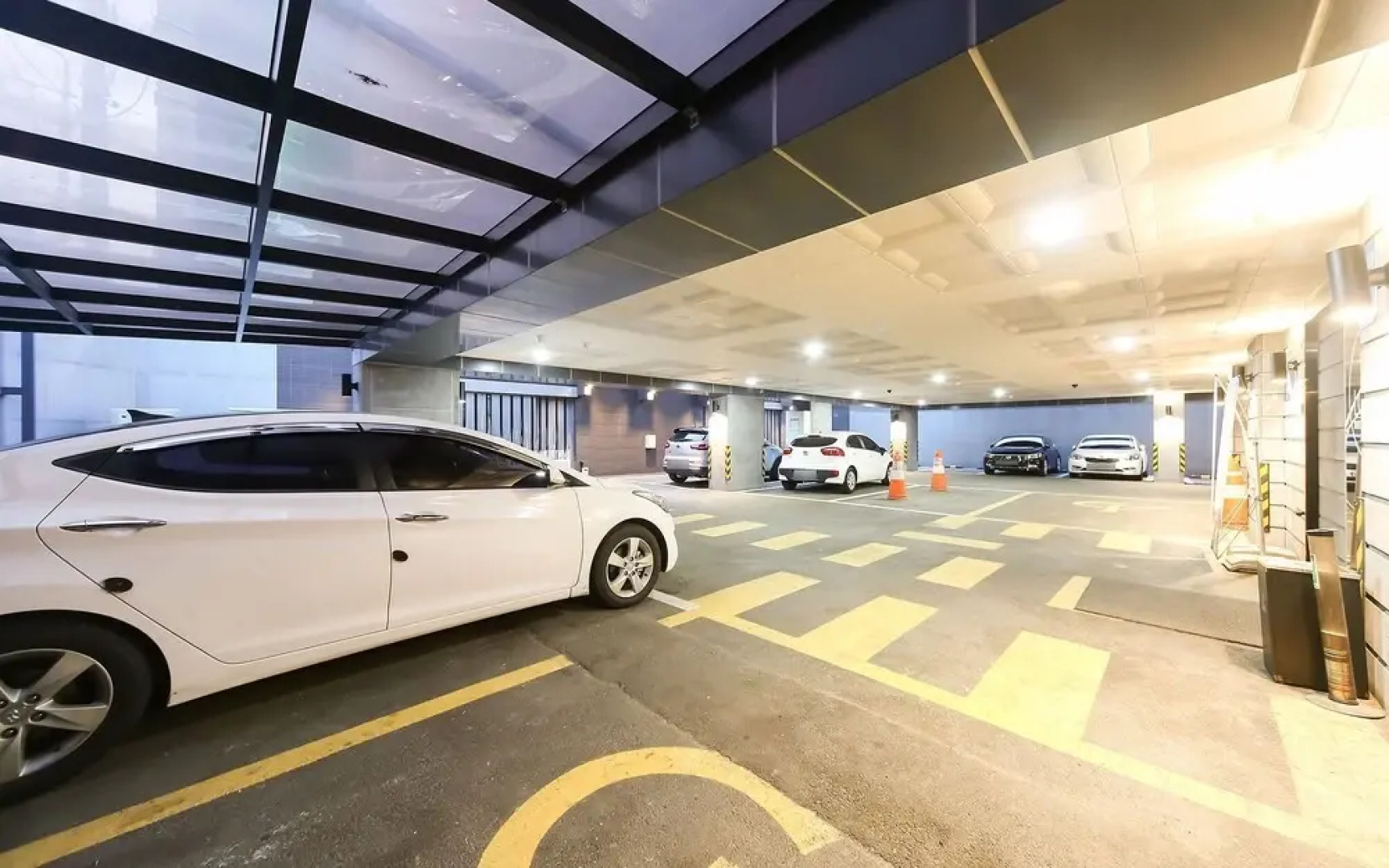 Changwon Jinhae Lewis Hotel