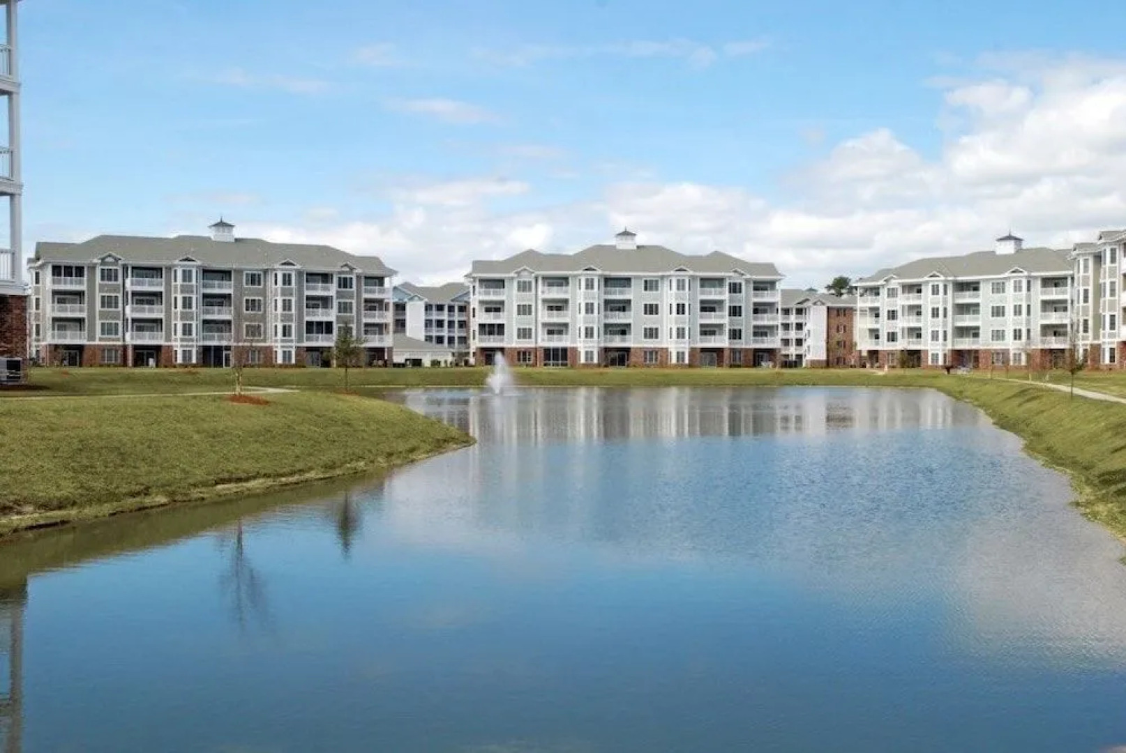 Magnolia Pointe 101 4811 3 Br condo by RedAwning