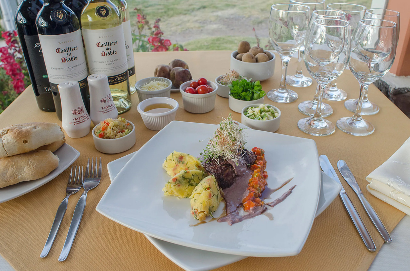 Taypikala Hotel Lago