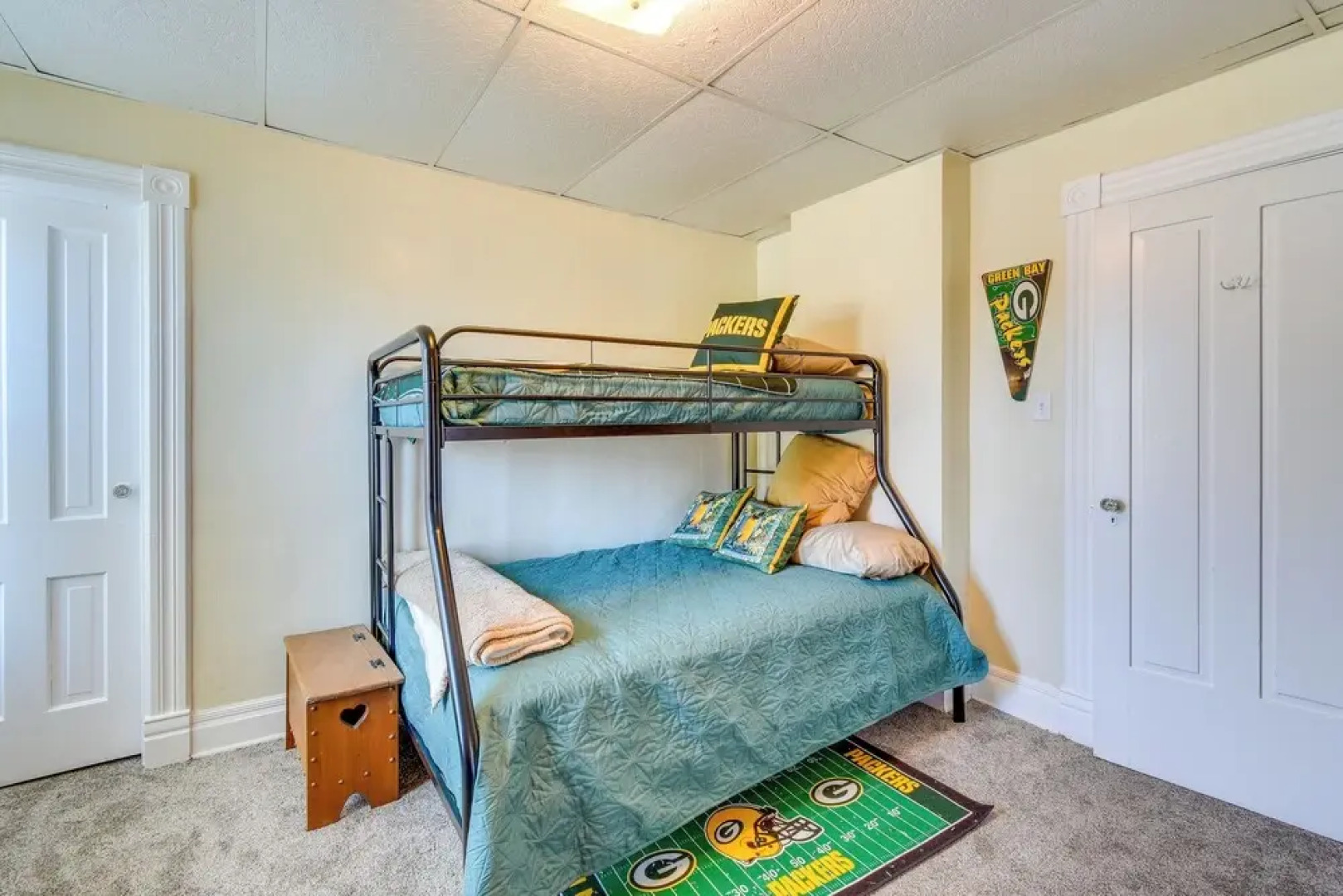 Lake Michigan Vacation Rental: 1 Block to Marina!