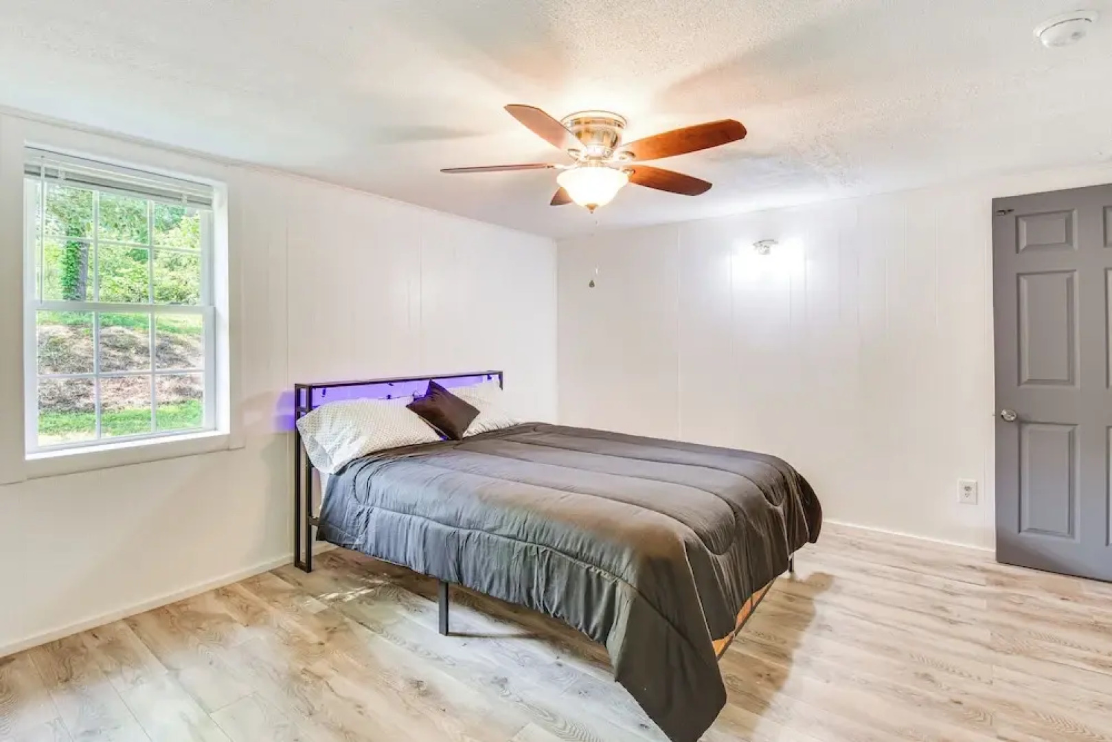 Seneca Vacation Rental w/ Grill Near Lake Hartwell