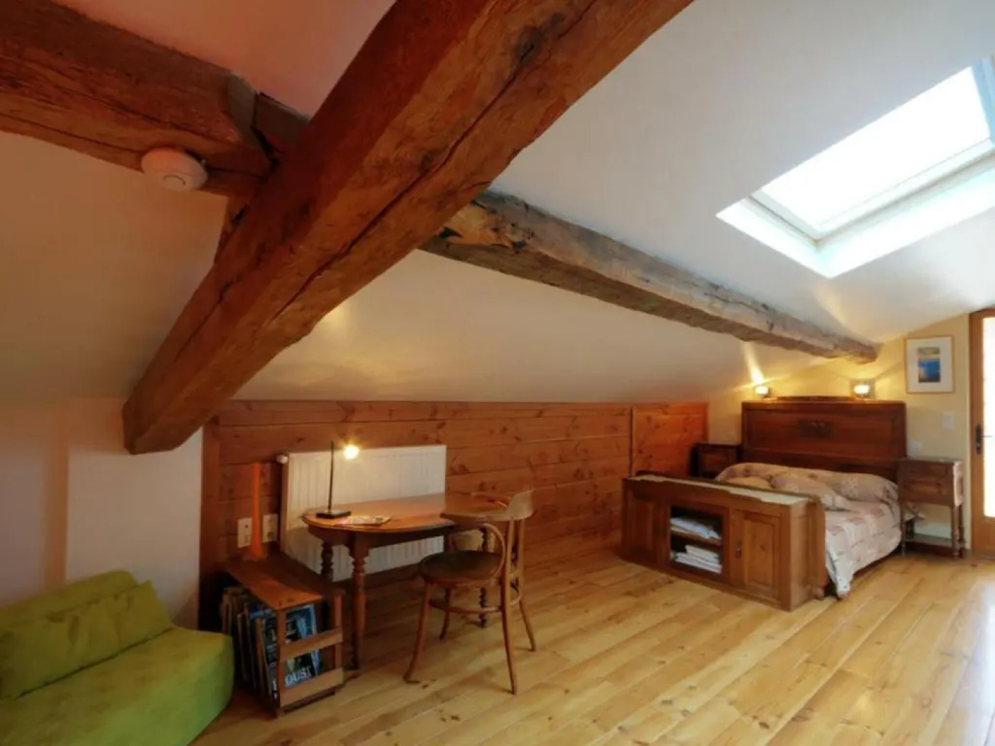 Gîte Saint-André-d'Apchon, 1 pièce, 2 personnes - FR-1-496-23