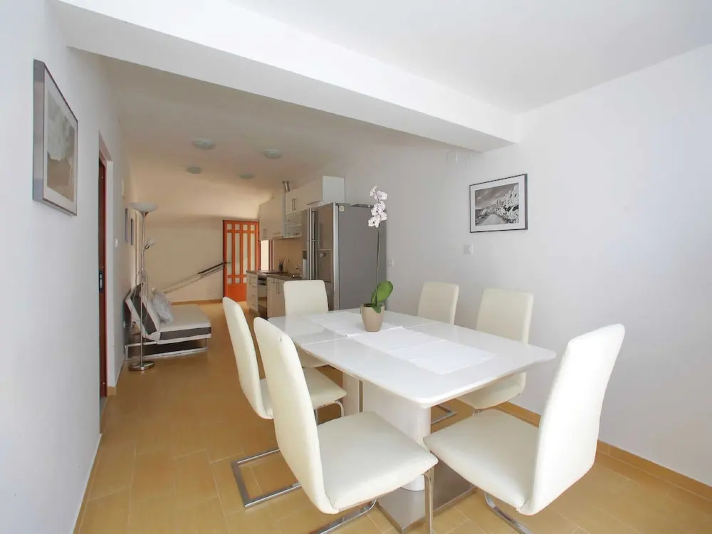 Fantastic Holiday Home With Amazing Garden, Private Pool, Directly on the Beach