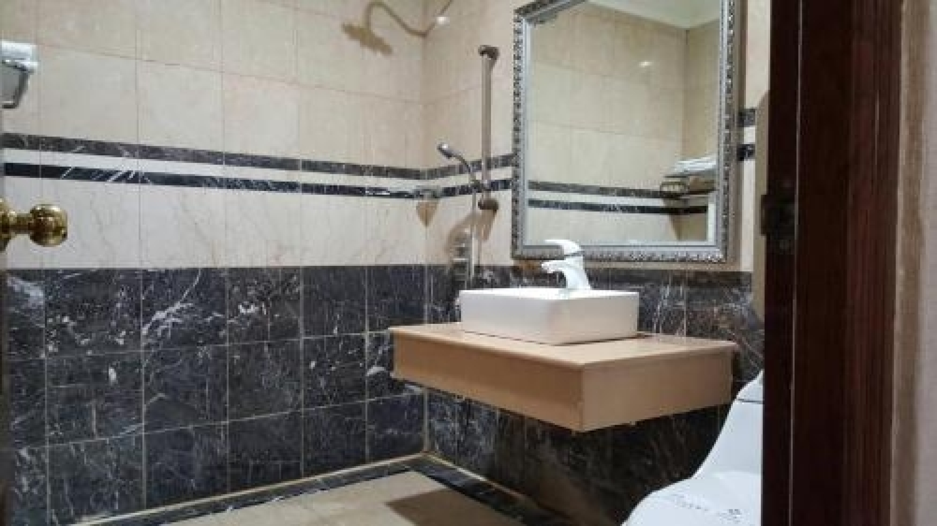 Royal Garden Business Motel